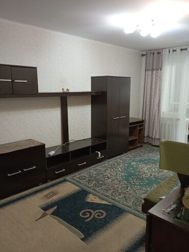 снять жилье в кыргызстане: 1 бөлмө, 32 кв. м, 104-серия, 1 кабат, Косметикалык ремонт