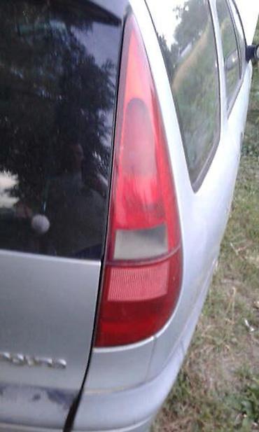 toyota suv: STOP SVETLA ZA RENAULT LAGUNA OD 2000. DO 2003. GOD — 1