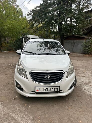 Chevrolet: Chevrolet Spark: 2017 г., 1.3 л, Автомат, Бензин, Хэтчбэк