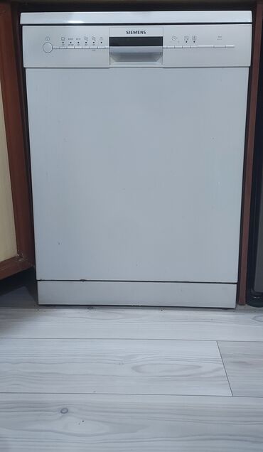 mətbəx üçün: Qabyuyan maşın Siemens, Tam qabaritli (60 sm.), Quraşdırılan, İşlənmiş