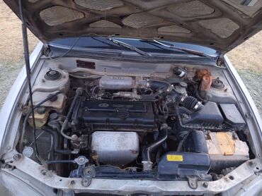 Hyundai: Hyundai Lantra: 1996 г., Механика, Бензин, Седан