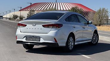 Продажа авто: Hyundai Sonata: 2019 г., 2 л, Автомат, Бензин, Седан — 5