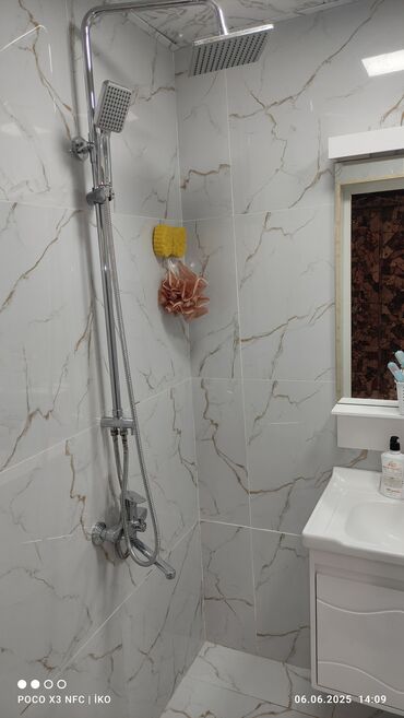 Həyət evləri və villaların satışı: Binə 4 otaqlı, 100 kv. m, Təmirsiz — 8