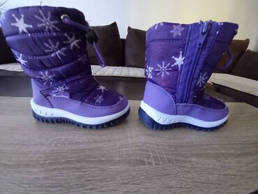 Čizme: Kaonove. Ug je 13,5 cm — 5