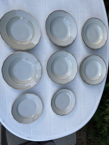 Dish Sets: Antikvitet Stari tanjiri porcelan Bulgaria 12 kom 6 dubokih  4 velika