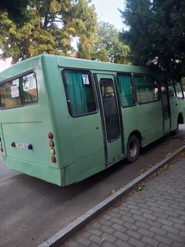 Isuzu Bighorn: 4.6 л | 2008 г. 858888 км Бус