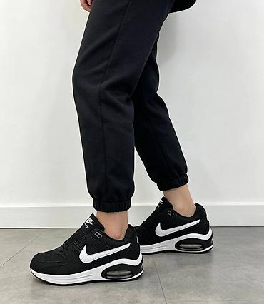 Patike: 36-41 3500 din. L — 8