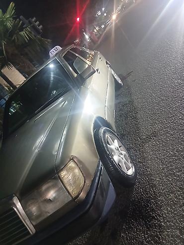 nur avto: Mercedes-Benz 250: 2.5 l | 1993 il Sedan — 4
