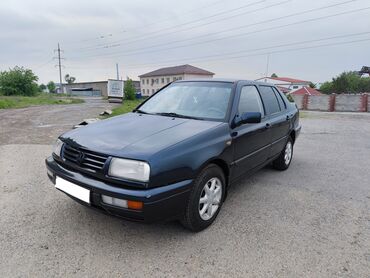 volkswagen vento 1993: Volkswagen Vento: 1997 г., 1.8 л, Механика, Бензин, Седан