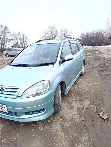 Toyota: Toyota Ipsum: 2001 г., 2.4 л, Автомат, Бензин, Минивэн — 2