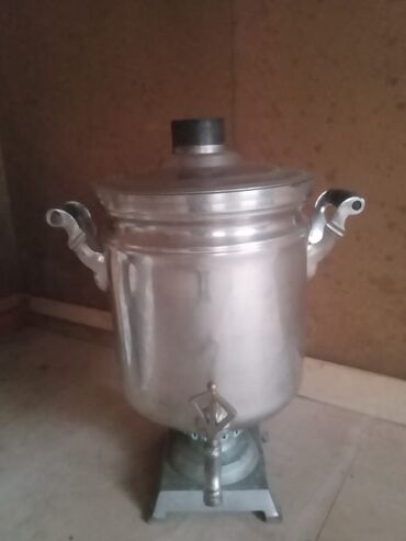 lalafo samovar: İdeal vəziyyətdədir zavod samovardı 40 litrlikdi