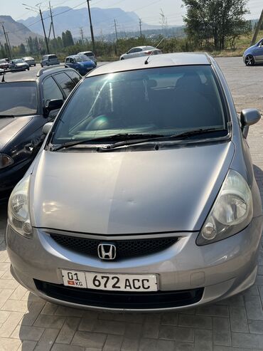 прицеп для машины бу: Honda Fit: 2002 г., 1.3 л, Вариатор, Бензин, Седан