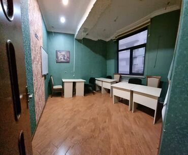 Ofislər: Baksovetdə yerləşən ümumi sahəsi 315 kv,m olan,3 mərtəbəli binanın -da lalafo.az — 11 Ofislər: Baksovetdə yerləşən ümumi sahəsi 315 kv,m olan,3 mərtəbəli binanın — 11