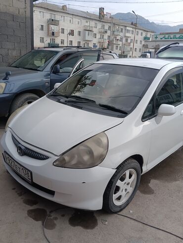 кир машине: Honda Fit: 2002 г., 1.3 л, Вариатор, Бензин, Купе