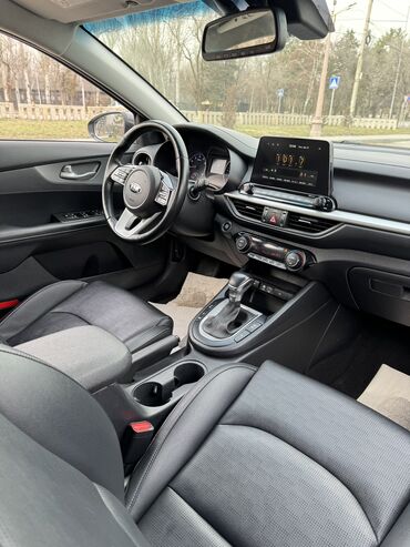 Kia: Kia K3: 2018 г., 1.6 л, Вариатор, Бензин, Седан — 5
