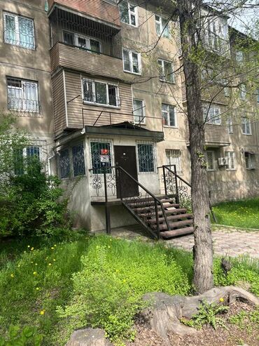 продажа контейнеров дордой: Сдаю помещение 40 кВ под любой бизнес раньше был ломбард выход на