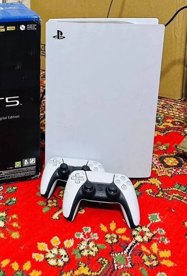 купить диски на сони плейстейшен 5: Продаю PlayStation 5 с диска вводом игры мортал 1 фифа 24 UFC 5 два