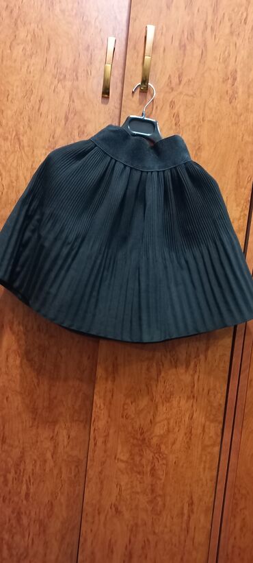 Другие товары для детей: Вещи на девочку 10-11 лет. Кофточки, джинсики и юбочки все по 100 сом — 7