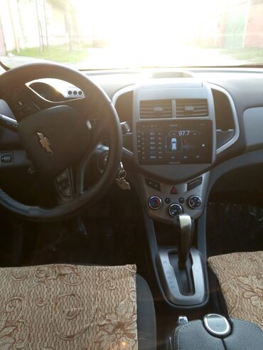 Chevrolet: Chevrolet Aveo: 1.4 l | 2012 il 193600 km Sedan — 3