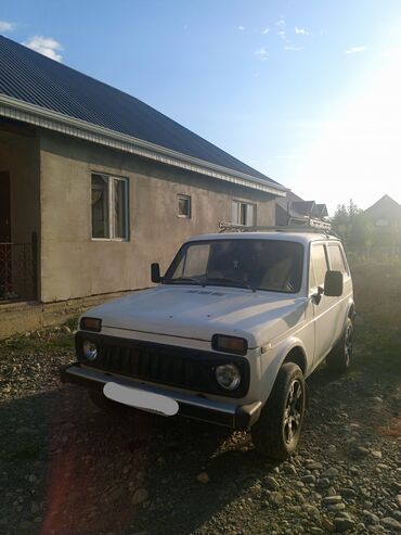 двигатель нива: ВАЗ (ЛАДА) 4x4 Нива: 1991 г., 1.6 л, Бензин, Внедорожник