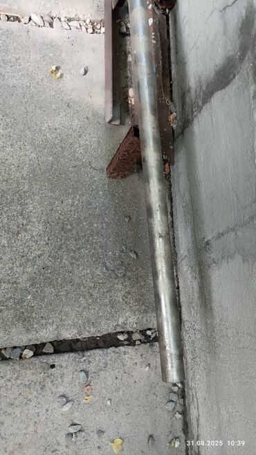 асбестовая труба 400 цена бишкек: Продаю трубу нержавейка.Длинна 4м30см. Толщина 7мм. Диаметр 34мм. Вес