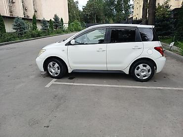 voxy noah: Toyota Ist: 2003 г., 1.3 л, Автомат, Бензин, Хэтчбэк — 2