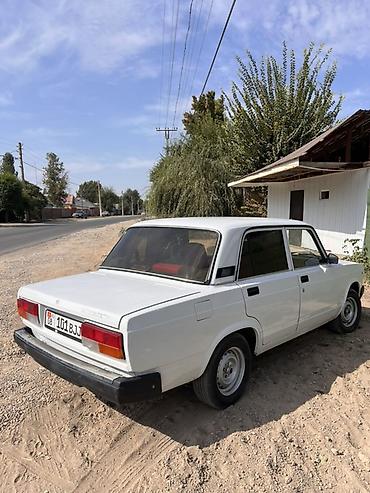 васход 3 м: Автомобиль: ВАЗ 2107 седан классического типа, белый цвет, 4 двери — 5