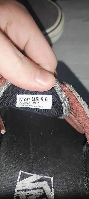 Кроссовки и спортивная обувь: Vans orig.inal yaxşı vəziyyətdədir razmer 37-38 — 2