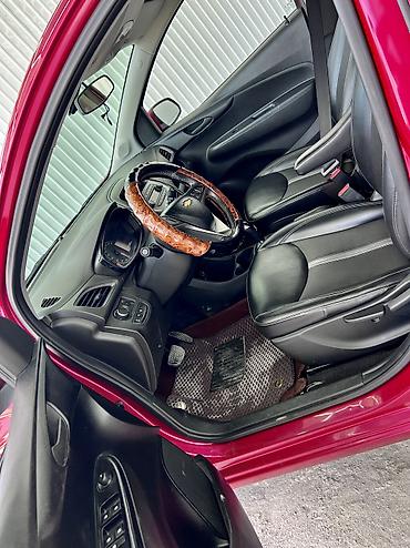 оочень: Chevrolet Spark: 2018 г., 1 л, Автомат, Бензин — 7