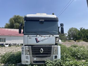 сидельный тягач: Сүйрөгүч, Renault