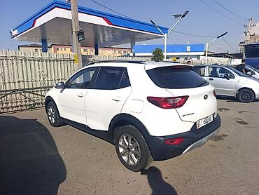 Kia: Kia Stonic: 2019 г., Бензин, Кроссовер — 4