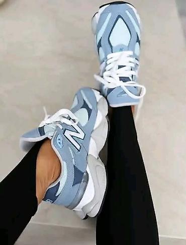 Patike: NB 9060 A klasa 
Cena: 5100
Brojevi: 36-40
PS✨ — 11