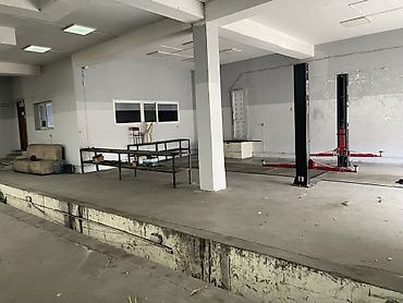 Daşınmaz əmlak: 1 teze padyomnik 1 yama herbiri 800azn. İçərisi geniş boyuk balaca — 5