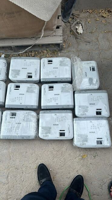 Proyektorlar: İşlənmiş Proyektor Epson, Pulsuz çatdırılma, Rayonlara çatdırılma, Ünvandan götürmə — 14