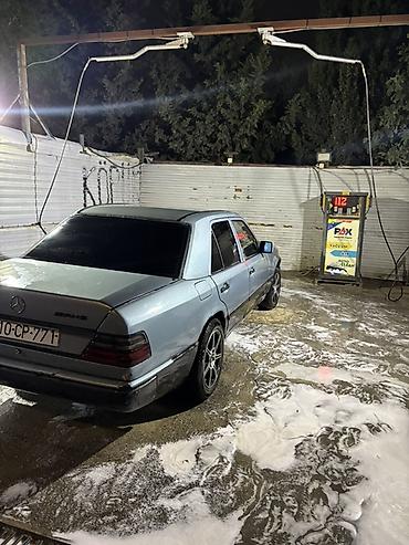 qiş tekeri: Mercedes-Benz W124 sedan - Kuzov: 4 qapılı sedan, mavi-boz rəng. - — 3