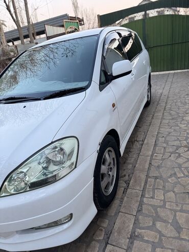 Toyota: Toyota Ipsum: 2003 г., 2.4 л, Автомат, Бензин, Минивэн — 2