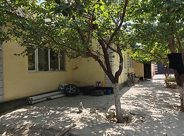 Продажа коттеджей и домов: Продаётся частный дом с двором и капитальным забором. техпаспорт бар — 12