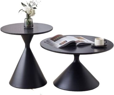 Stilski klub stolovi: Set stočića – moderni konusni dizajn Opis: - Dva komada: niži širi — 1