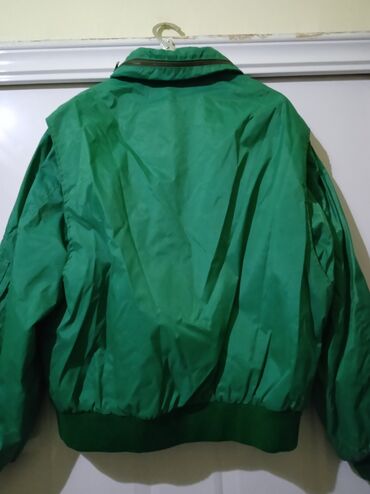 Jakne za prelazni period: Sirina ramena 54cm, sirina ledja 64cm, duzina rukava 60cm, duzina — 7