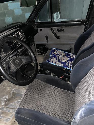 Volkswagen: Volkswagen Golf: 1984 г., 1.6 л, Механика, Бензин, Хэтчбэк — 3