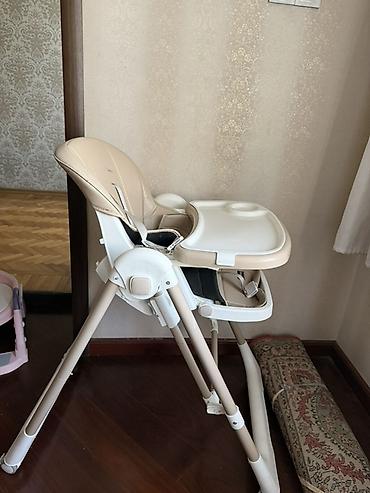 deri plas: BURBAY FİRMASININ Uşaq yemək stulu – bej rəng, plastik və metal — 2