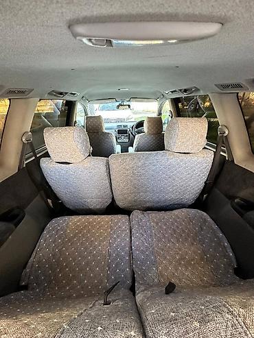 уза: Toyota Ipsum: 2001 г., 2.4 л, Автомат, Бензин, Минивэн — 4