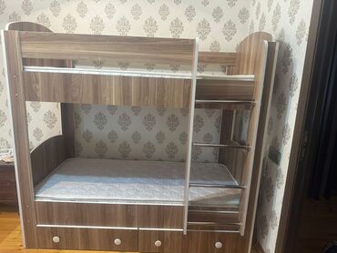 Для девочки и мальчика, Б/у, Кровать, С матрасом