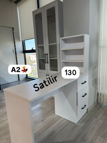 Sifarişlə yataq dəstləri: İşlənmiş, Manikür üçün masa, Güzgüsüz