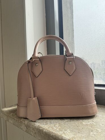 кольцо с бриллиантом бишкек цена: Классическая сумка, Louis Vuitton, Материал: Натуральная кожа, Женские, Б/у at lalafo.kg кольцо с бриллиантом бишкек цена: Классическая сумка, Louis Vuitton, Материал: Натуральная кожа, Женские, Б/у