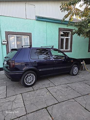 mazda proteg: Volkswagen Golf: 1995 г., Кол менен иштөөчү, Бензин, Хетчбек — 1