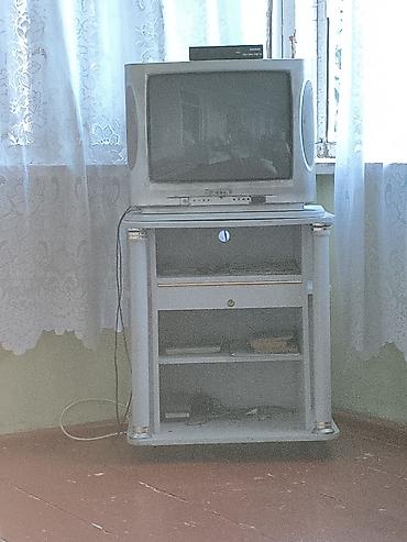 Televizorlar: Kompakt kineskop (CRT) televizor komplekti. Xüsusiyyətlər: - Ekran — 1