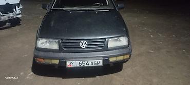 Volkswagen Vento: 1995 г., 1.8 л, Механика, Бензин, Седан