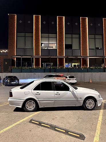 ключами: Mercedes-Benz C-Class: 1997 г., 2 л, Автомат, Бензин, Седан — 6