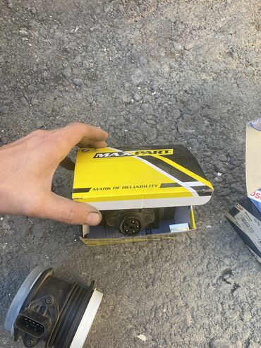 Другие автозапчасти: На мерседес 210 авангард бардочек консоли в хорошем состоянии механизм — 13